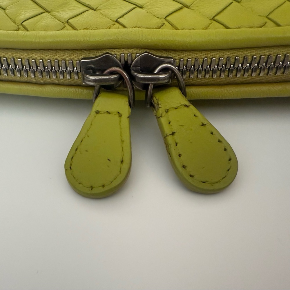 Bottega Venetta Nodini Yellow Intercciato Leather Crossbody - Picture 5 of 7